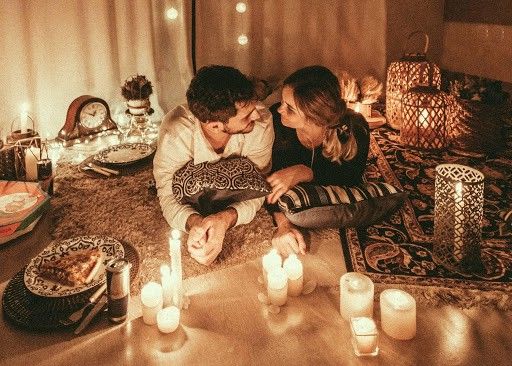 10 Romantic Must- Read Novels for Everyone